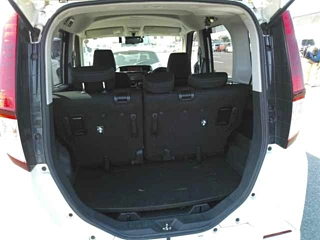 TOYOTA ROOMY 2020