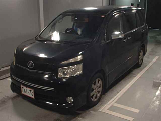 TOYOTA VOXY 2008