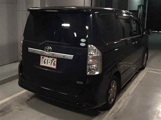 TOYOTA VOXY 2008