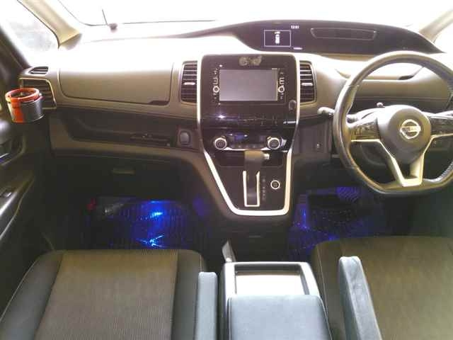 NISSAN SERENA 2017