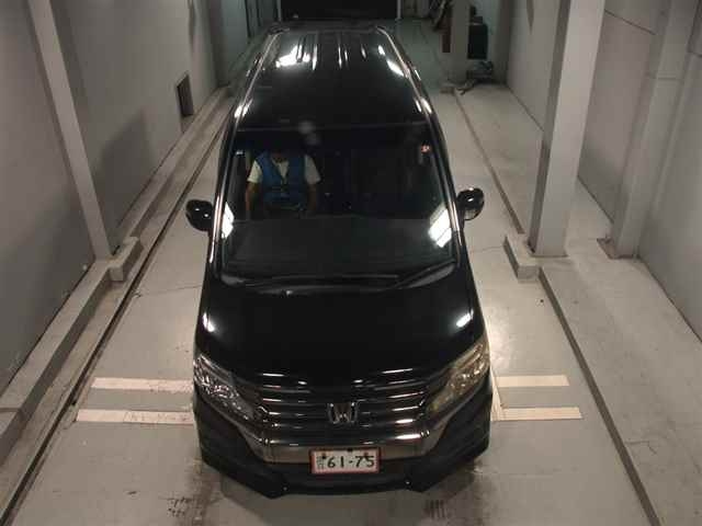 HONDA STEP WAGON 2012