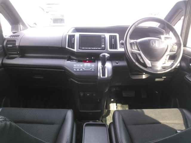 HONDA STEP WAGON 2012