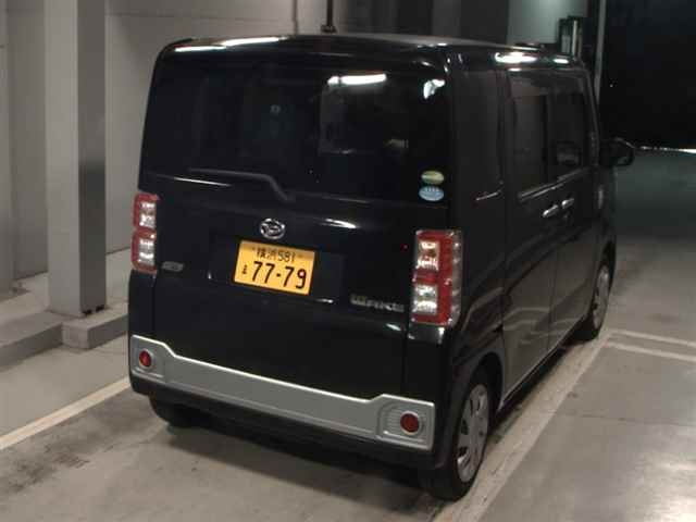 DAIHATSU WAKE 2015