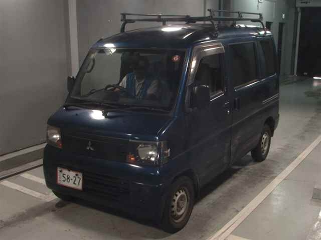 MITSUBISHI MINICAB VAN 2009