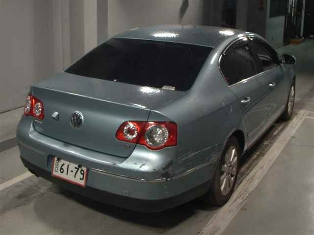 VOLKSWAGEN PASSAT 2008