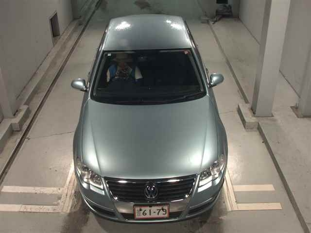 VOLKSWAGEN PASSAT 2008
