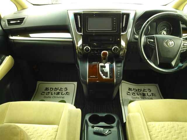 TOYOTA ALPHARD 2015