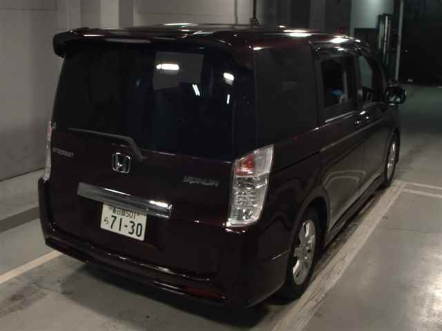 HONDA STEP WAGON 2011