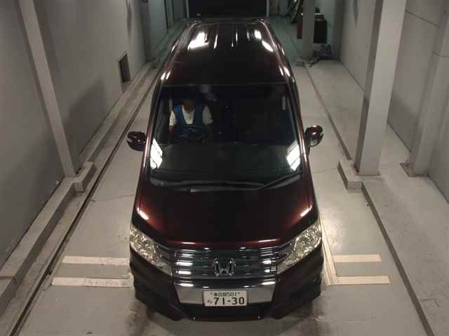 HONDA STEP WAGON 2011