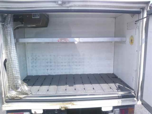 MAZDA BONGO 2017