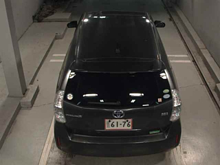 TOYOTA PRIUS ALPHA 2012