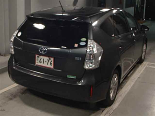 TOYOTA PRIUS ALPHA 2012