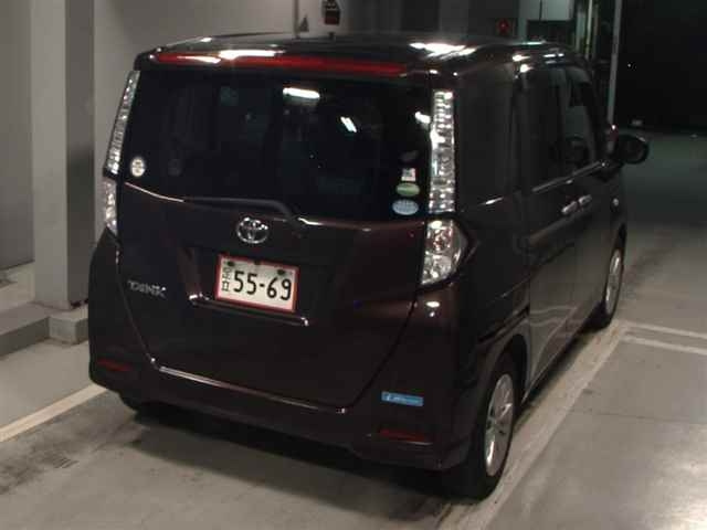 TOYOTA TANK 2017