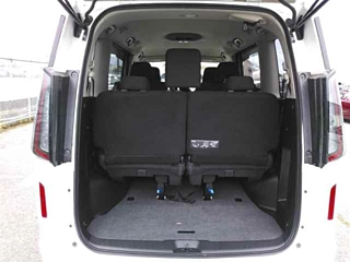 NISSAN SERENA 2024