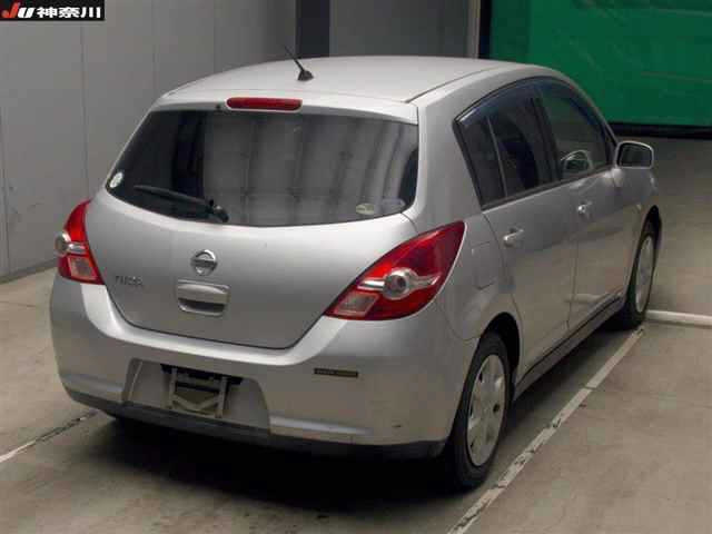 NISSAN TIIDA 2009
