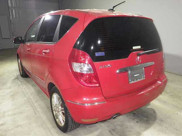 MERCEDES BENZ A CLASS 2009