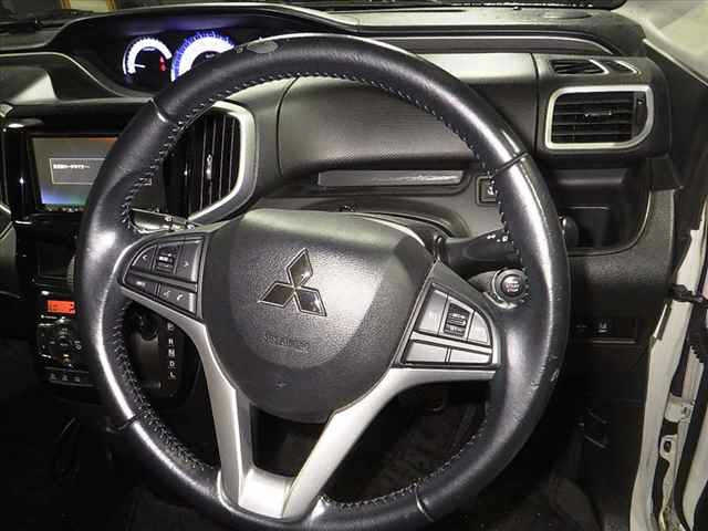 MITSUBISHI DELICA D2 2016