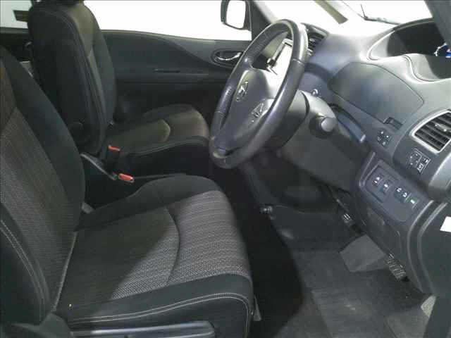 NISSAN SERENA 2014