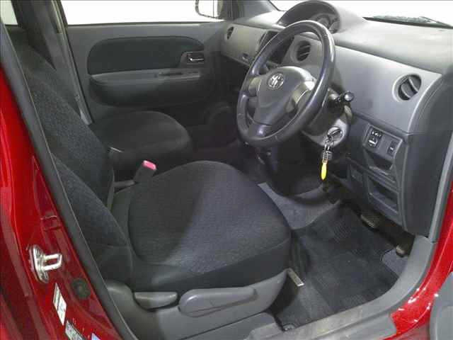 TOYOTA SIENTA 2014