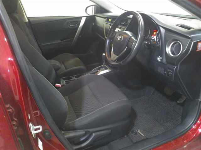 TOYOTA AURIS 2013