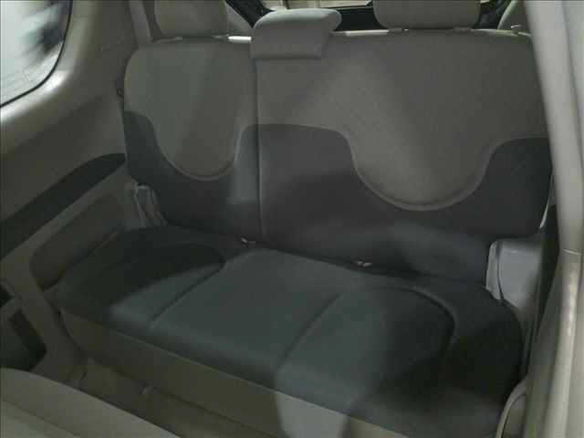 TOYOTA PORTE 2010