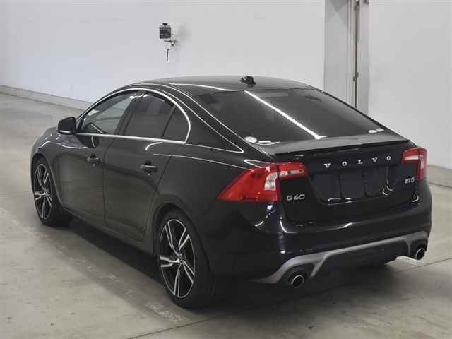 VOLVO S60 2017