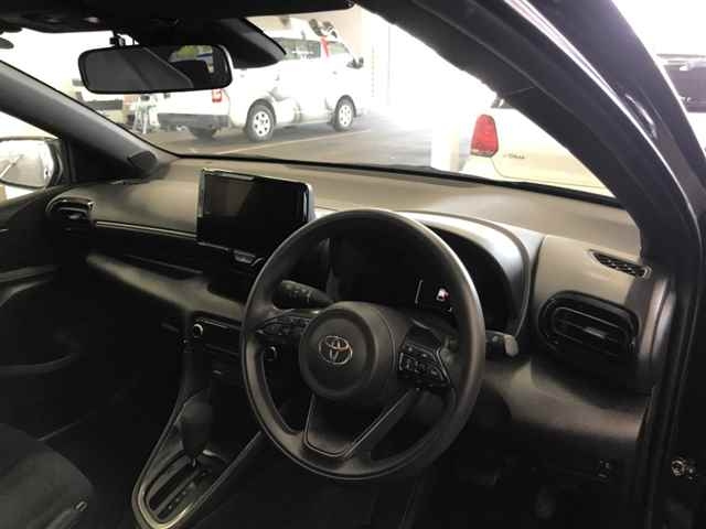 TOYOTA YARIS 2024