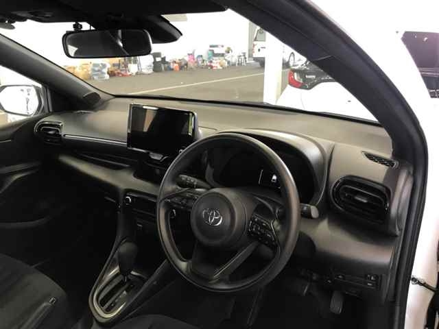 TOYOTA YARIS 2024
