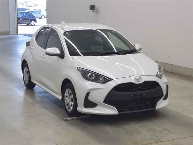 TOYOTA YARIS 2024