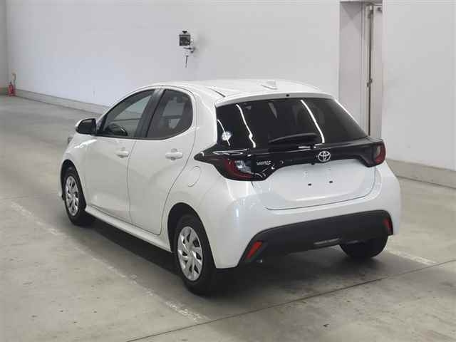 TOYOTA YARIS 2024
