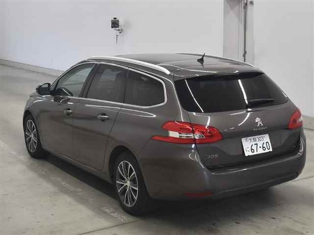 PEUGEOT 308 2015