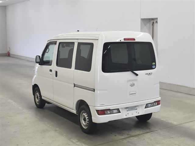 DAIHATSU HIJET VAN 2019
