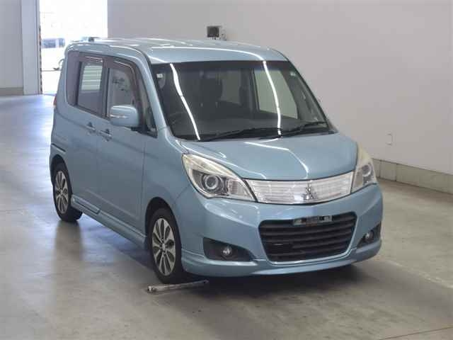 MITSUBISHI DELICA D2 2014