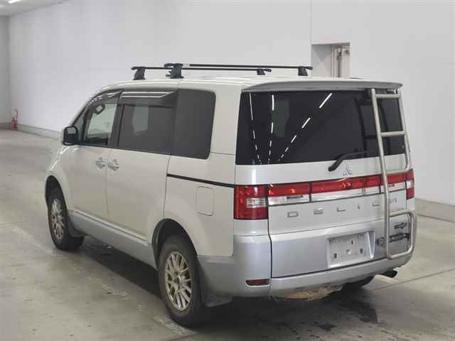 MITSUBISHI DELICA D5 2016