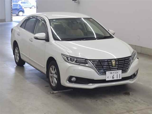 TOYOTA PREMIO 2018