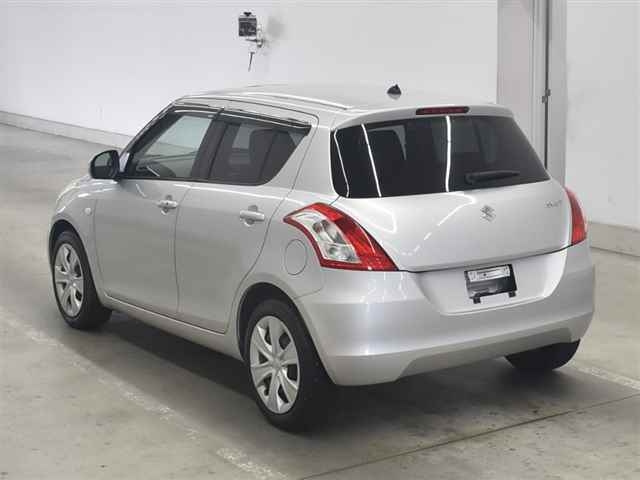 SUZUKI SWIFT 2011
