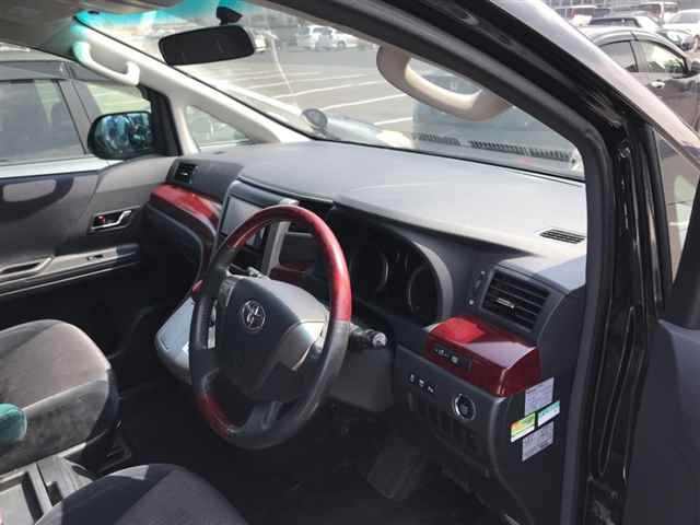 TOYOTA ALPHARD 2008