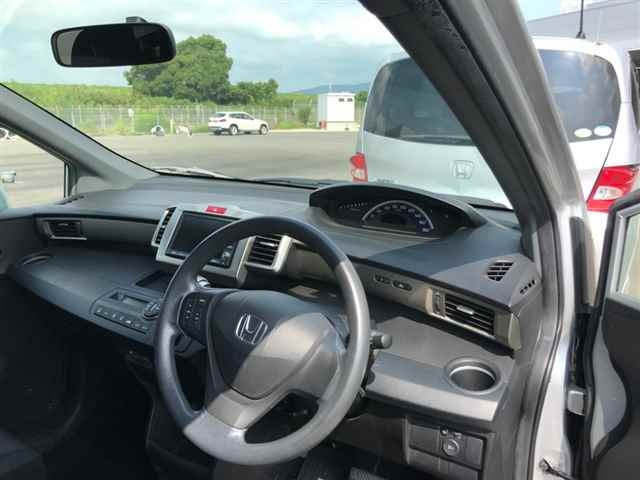 HONDA FREED 2010