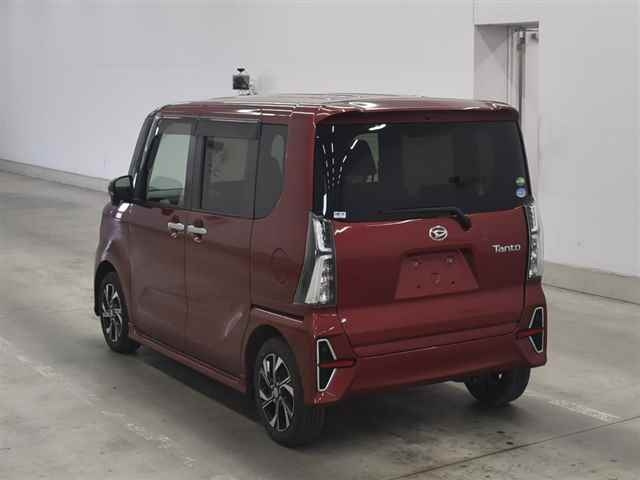 DAIHATSU TANTO 2020