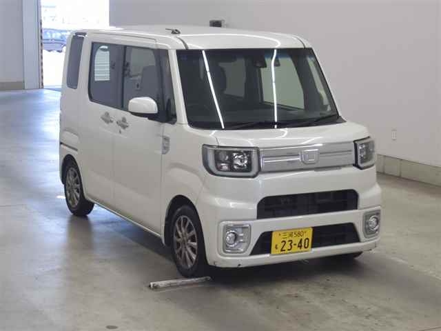 DAIHATSU WAKE 2017