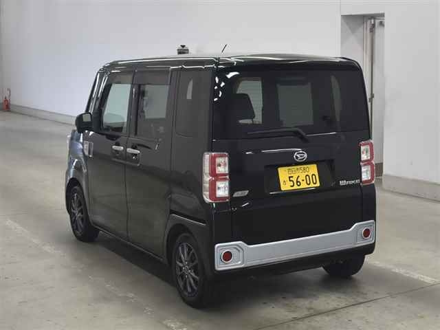 DAIHATSU WAKE 2015