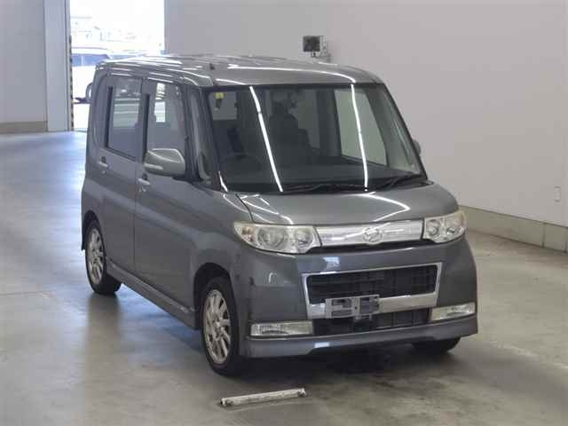 DAIHATSU TANTO 2008