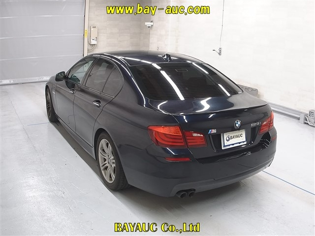 BMW 5 SERIES 2010