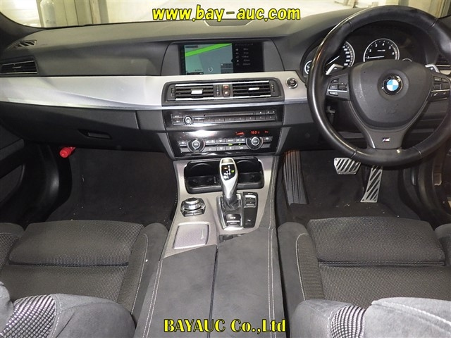 BMW 5 SERIES 2010