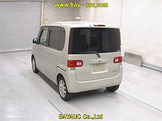 DAIHATSU TANTO 2010