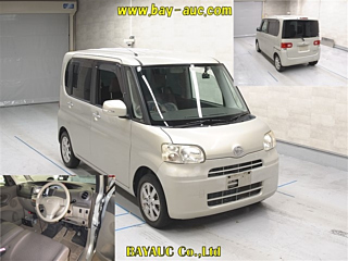 DAIHATSU TANTO 2010