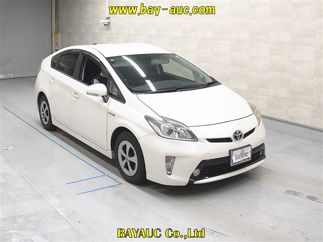 TOYOTA PRIUS 2012
