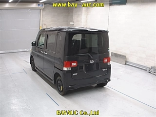 DAIHATSU TANTO 2013
