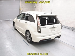HONDA STREAM 2010