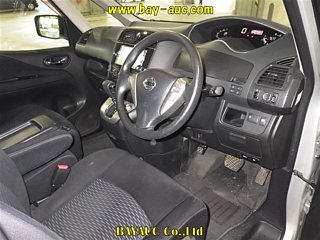 NISSAN SERENA 2011